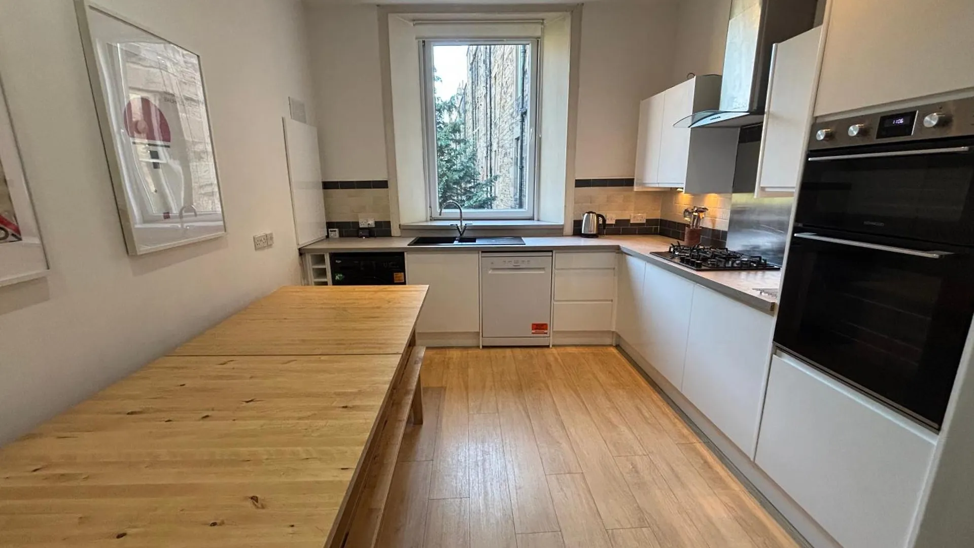 Bright Apartment Close To West End Édimbourg 0*,  Royaume-Uni